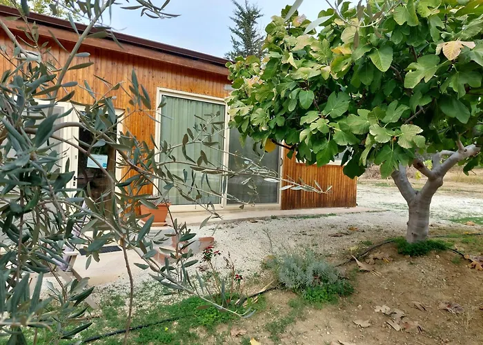 Pervolaris Cottages 2